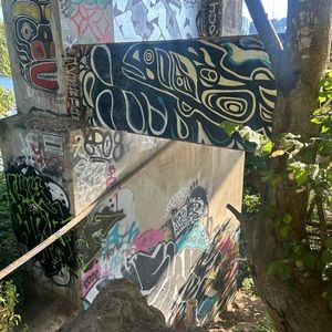 Meet your Posher, Iza